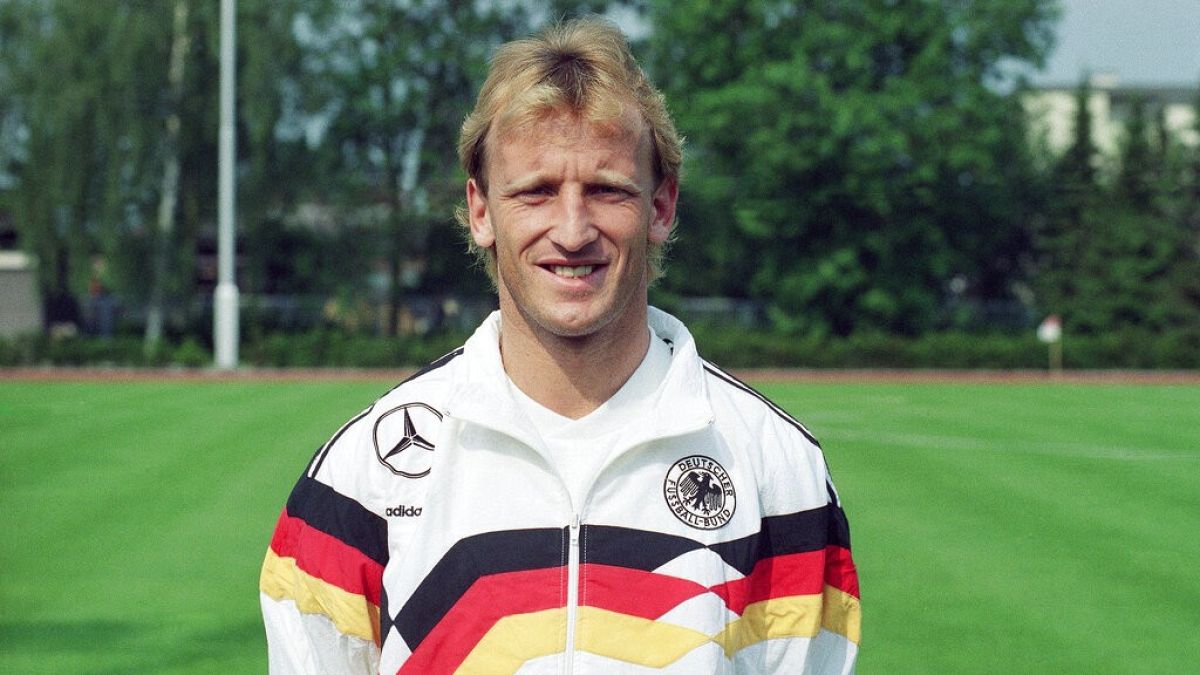 1990 Dünya Kupası finalinde Batı Almanya'nın galibiyet golünü atan isim Andreas Brehme, 63 yaşında hayatını kaybetti.