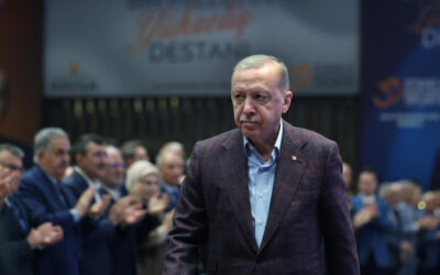 AK Parti'nin yeni şarkısı ilk kez dinletildi
